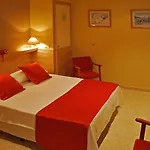 Piccadilly Hotel