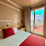 Piccadilly Hotel 3*