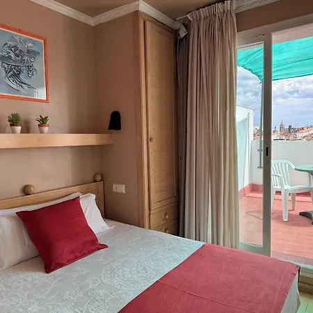 Piccadilly Hotel 3*