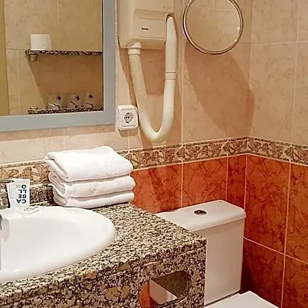 Piccadilly Hotel