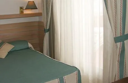 Piccadilly Hotel 3*